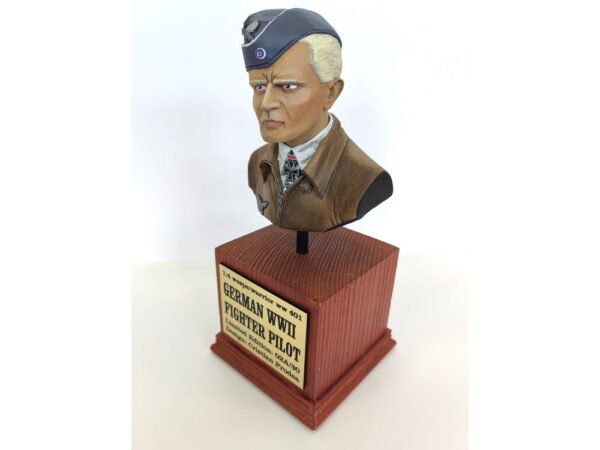 1:4 German WWII Fighter Pilot