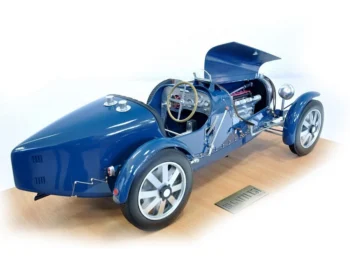 Bugatti T51 1:8 Display Scale Model Gallery
