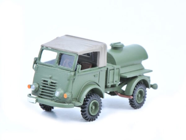 Renault 2087 4x4 Water Tank