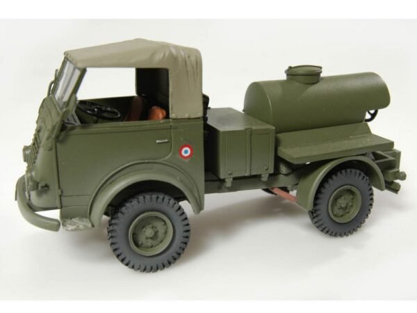 RENAULT 4x4 WATER TANK