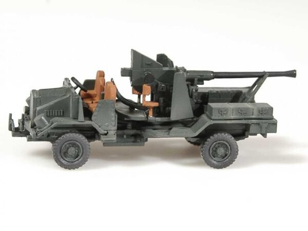 MORRIS C9B W/ 40mm BOFORS